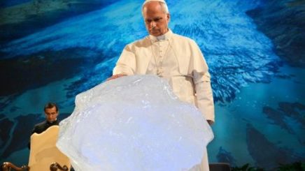 Papst Leo XIV segnet Gletschereisblock im Oktober 2025